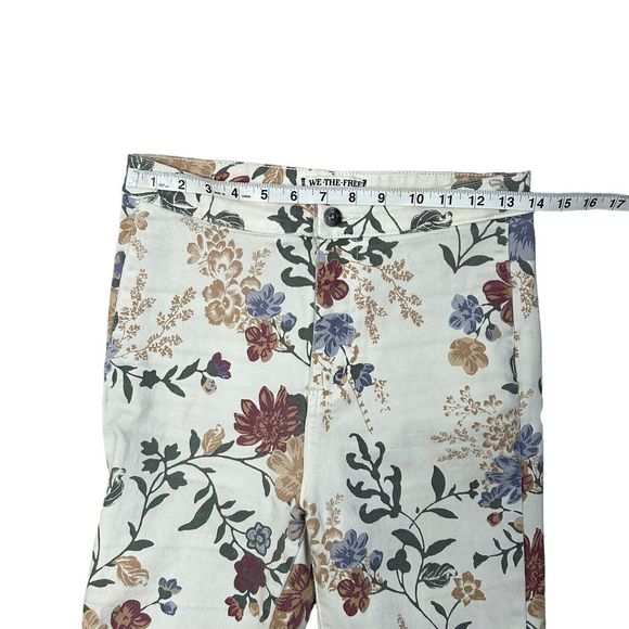 Free People We The Free Youthquake Printed Crop Flare Jeans Size 28 SMALL‎ FLAWS - Picture 6 of 10